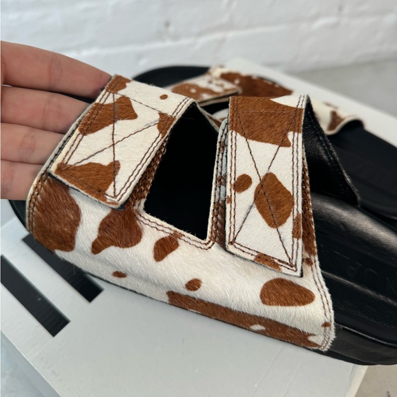 Nuance Cowhide Print Slides - Picture 5 of 15